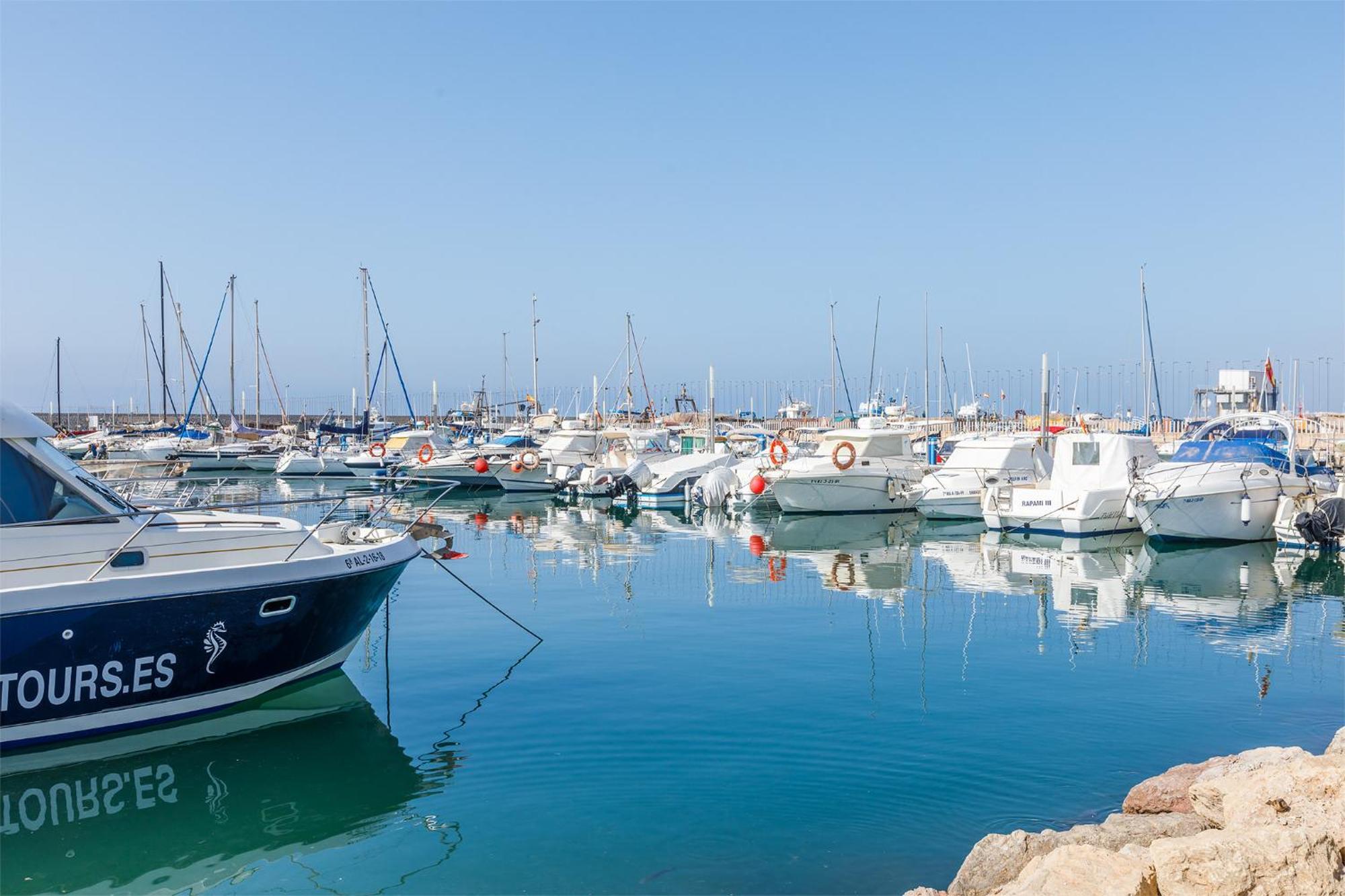 A&N Seaport Caleta Leilighet Caleta De Velez Eksteriør bilde